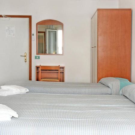 Hotel Exclusive In Pieno Centro - Nuova Gestione 2025 Riccione Eksteriør bilde
