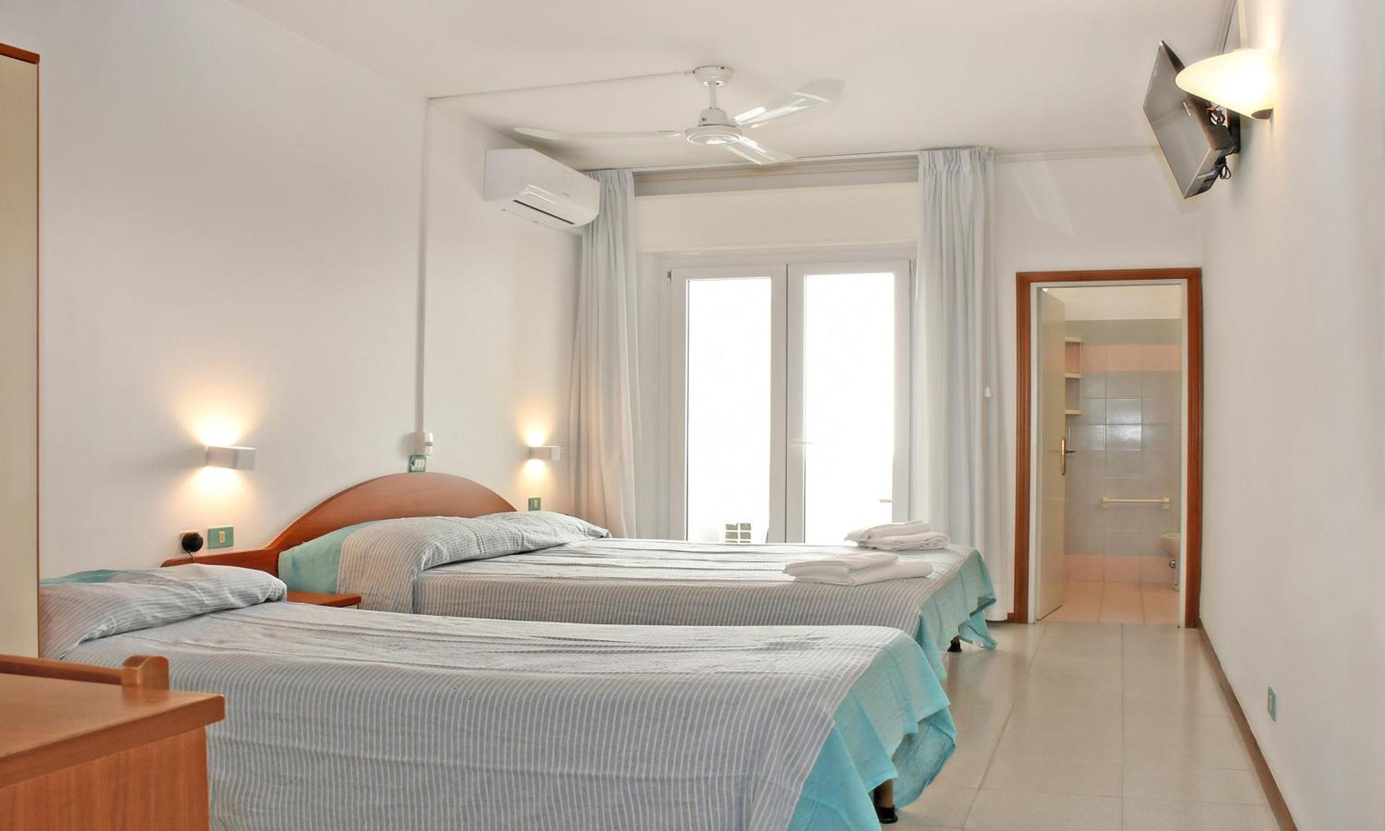 Hotel Exclusive In Pieno Centro - Nuova Gestione 2025 Riccione Eksteriør bilde