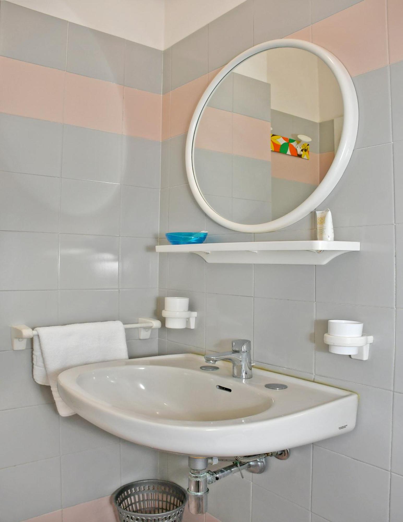 Hotel Exclusive In Pieno Centro - Nuova Gestione 2025 Riccione Eksteriør bilde